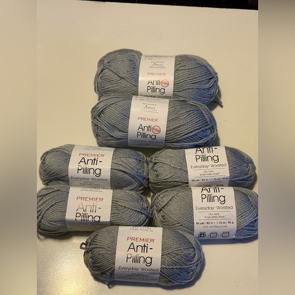 New Lot of 7 Premier Exclusive Anti-Piling Yarns 90 & 203 yds Mix #4 Mist